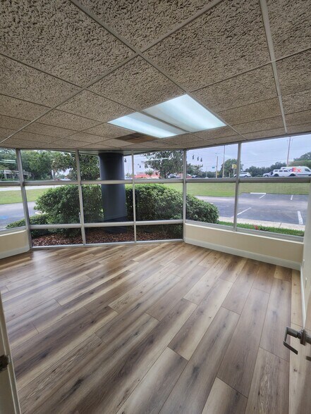 More Photos Of 5100 W Highway 40, Ocala Research And Development For Lease