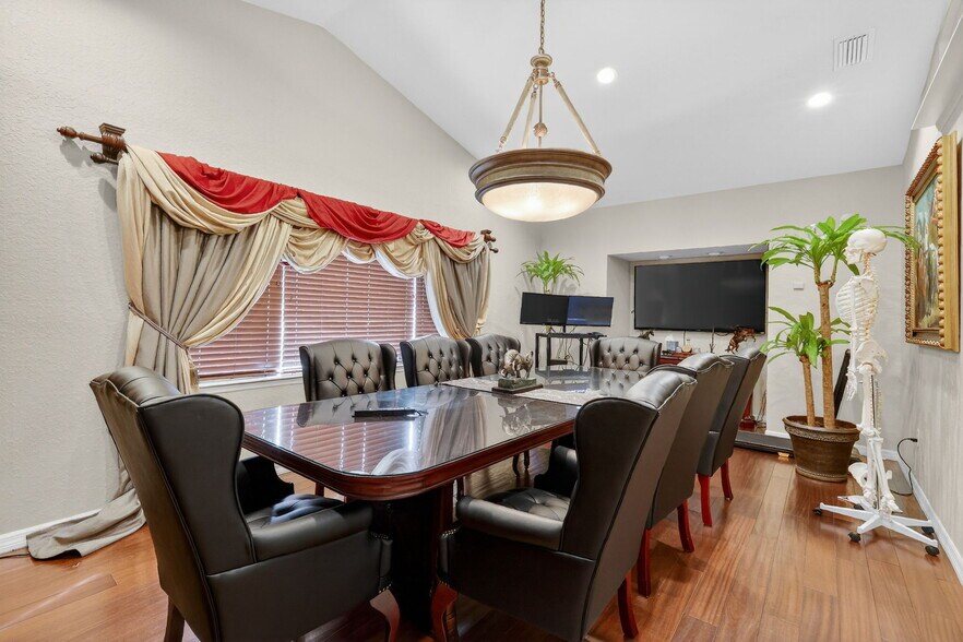 More Photos Of 210 N Wymore Rd, Winter Park Office Residential For Sale