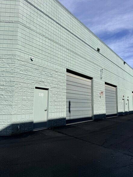 More Photos Of 650 N 137th Ave, Goodyear Light Distribution For Sale