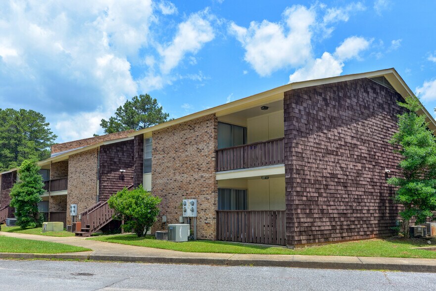 More Photos Of 4320 36th Ave, Meridian Apartments For Sale