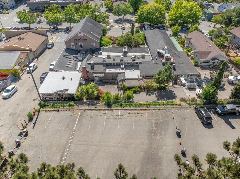 More Photos Of 3731 Main st, Occidental Restaurant For Sale