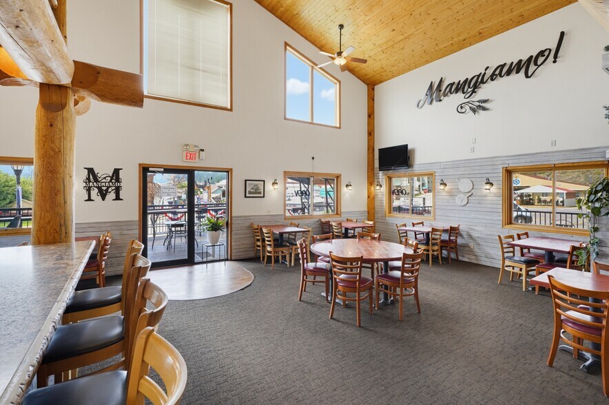 More Photos Of 158 Museum Dr, Hill City Restaurant For Sale