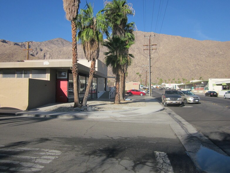 More Photos Of 693 E Sunny Dunes Rd, Palm Springs Freestanding For Sale