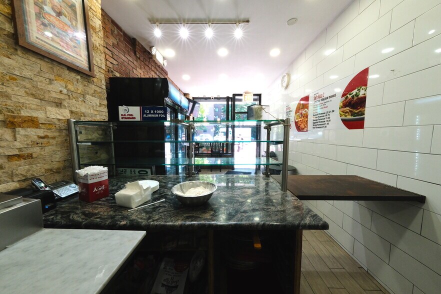 More Photos Of 536 E 14th St, New York Apartments For Lease