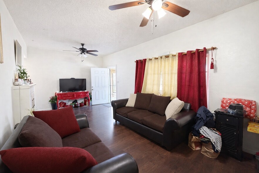 More Photos Of 1737 N Waterman Ave, San Bernardino Office For Sale