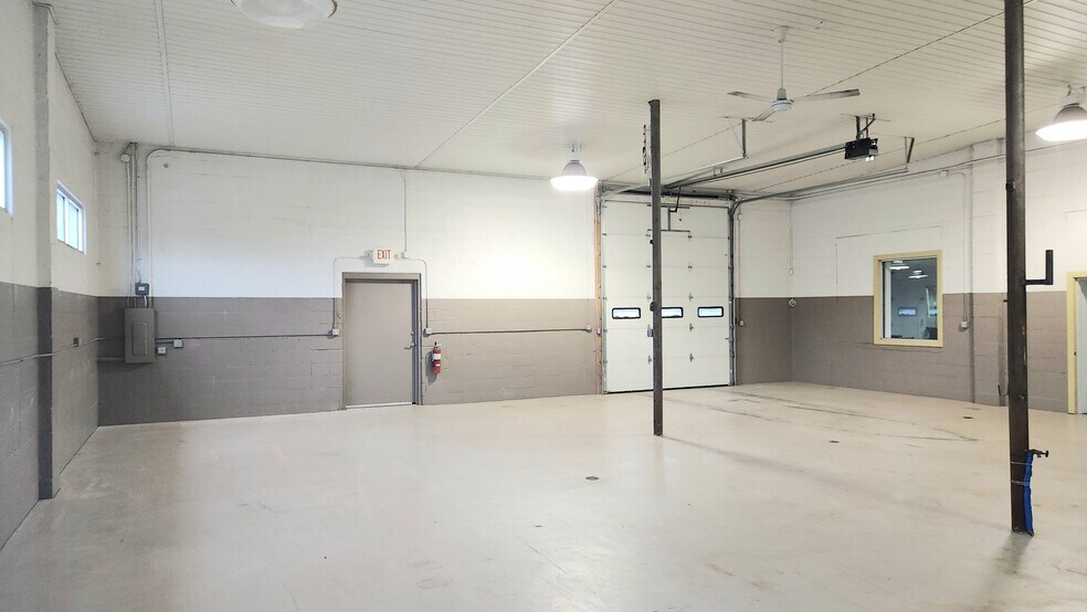 More Photos Of 3988 N Dixie Hwy, Monroe Service Station For Sale