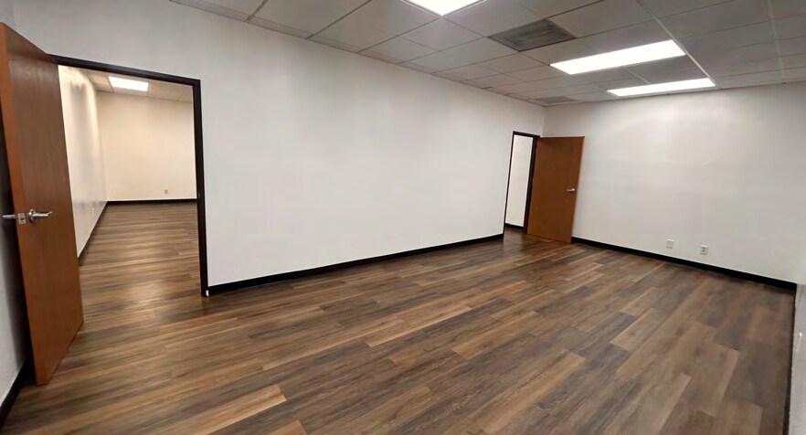 More Photos Of 27630 Commerce Center Dr, Temecula Office For Sale