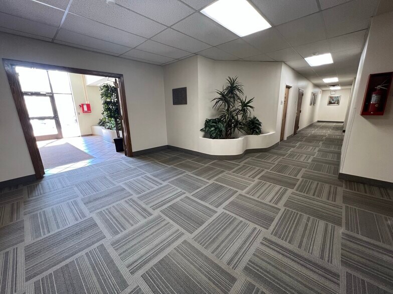 More Photos Of 1100 Washington Ave, Carnegie Office For Lease