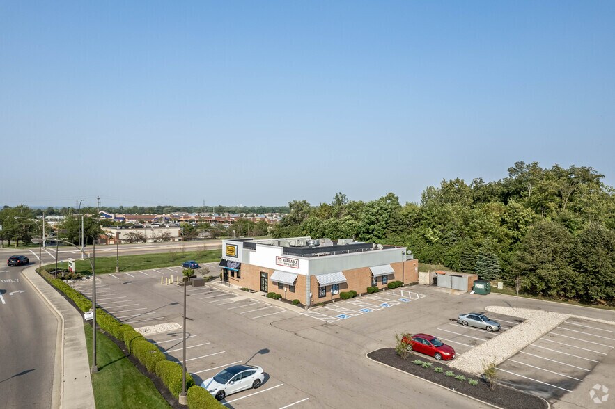 More Photos Of 2760 Towne Dr, Beavercreek Restaurant For Lease