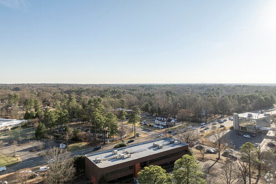 More Photos Of 2800 N Parham Rd, Richmond Office For Sale
