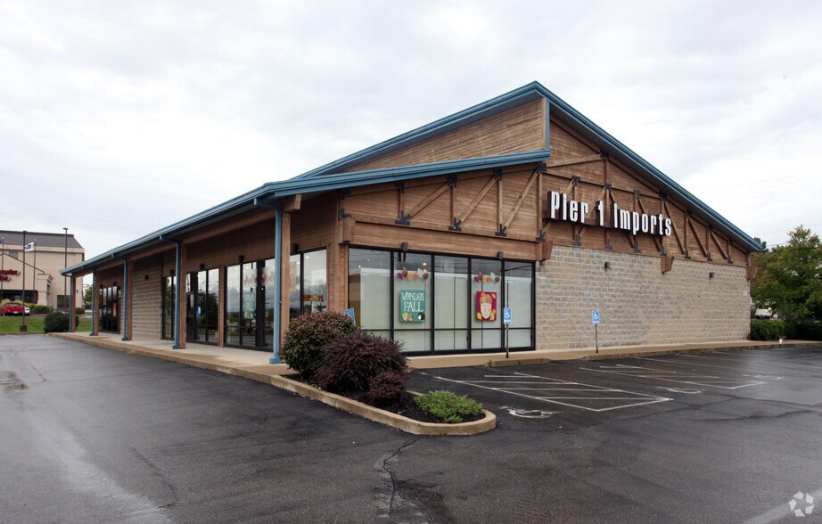 More Photos Of 2015 Schorrway Dr NW, Lancaster Freestanding For Lease