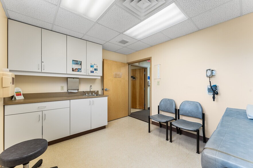 More Photos Of 1206 W Sherman Ave, Vineland Office For Sale