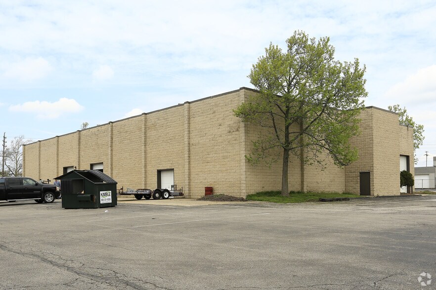 More Photos Of 24748 Aurora Rd, Bedford Heights Warehouse For Lease