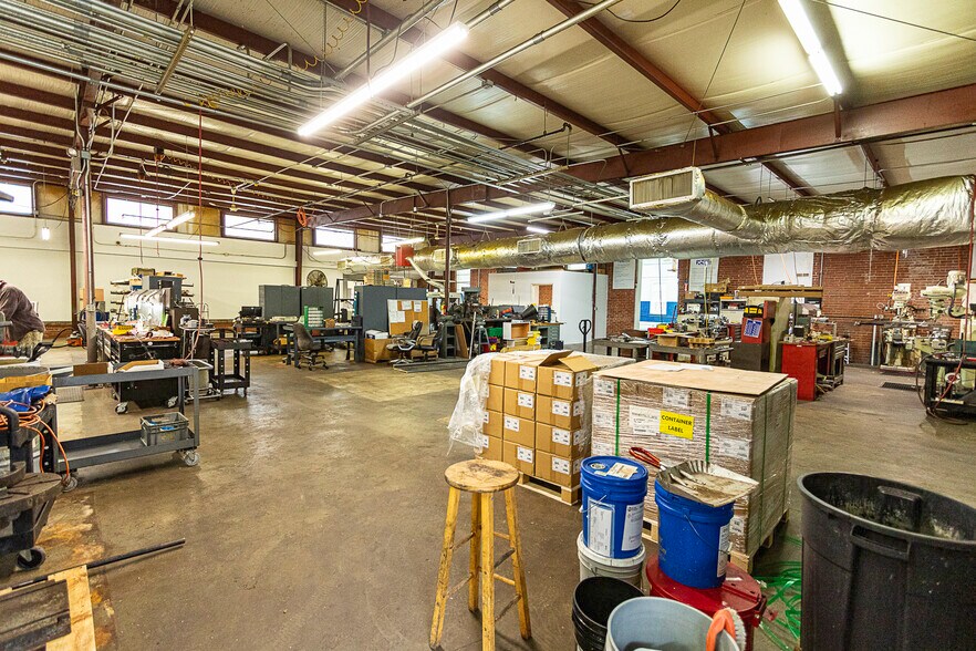 More Photos Of 1434 Farrington Rd, Apex Light Manufacturing For Sale