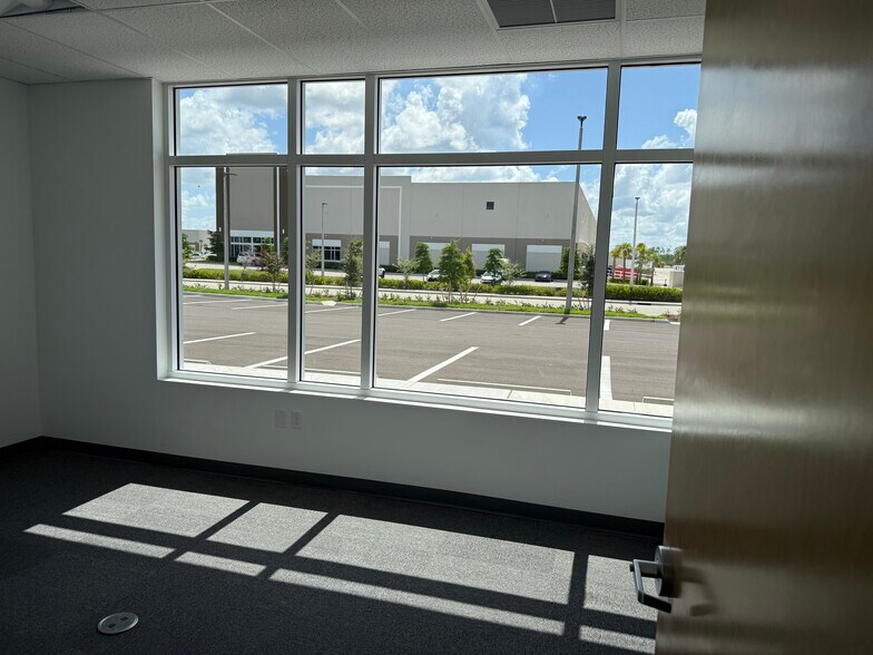 More Photos Of Airport Haul Rd, Fort Myers Unknown For Lease