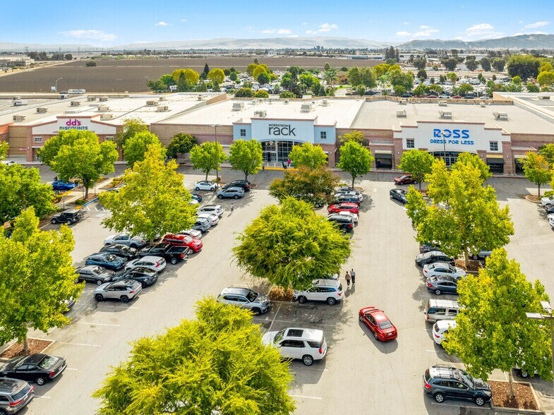 More Photos Of , Gilroy General Retail For Sale