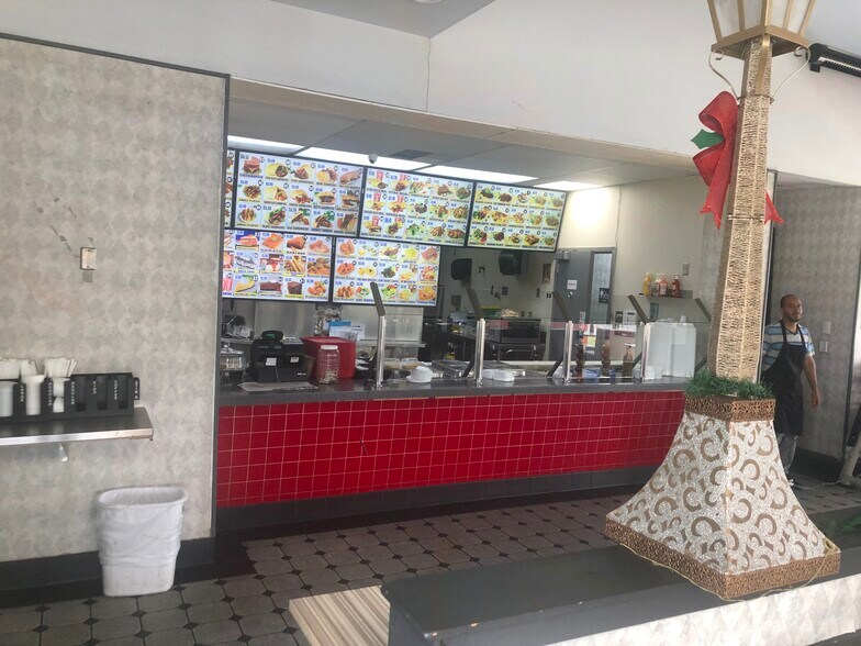 More Photos Of 1084 Murfreesboro Pike, Nashville General Retail For Sale