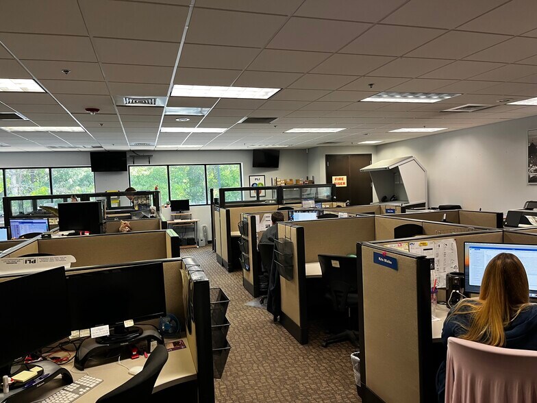 More Photos Of 575-605 Sweeten Creek Industrial Park, Asheville Light Manufacturing For Sale