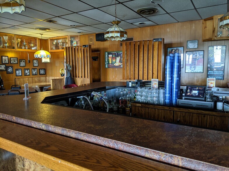 More Photos Of N56 W14750 Silver Spring Dr, Menomonee Falls Restaurant For Sale