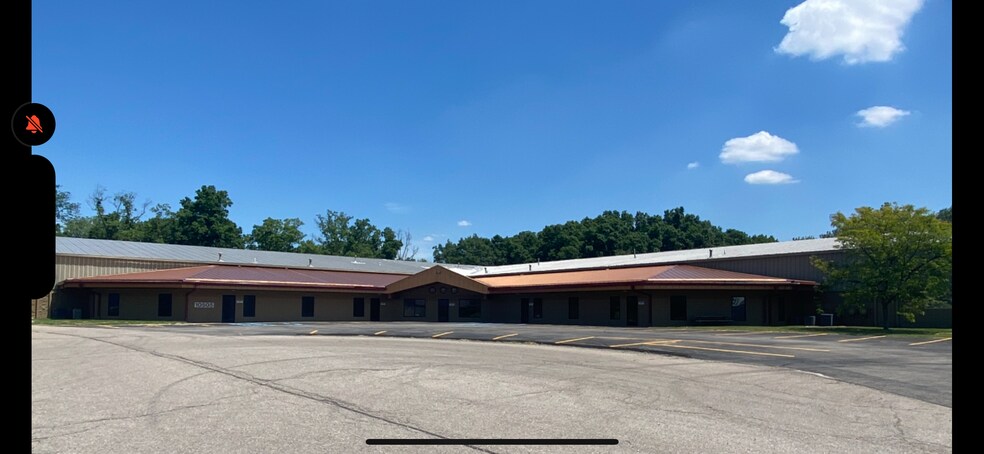 More Photos Of 10505 Plaza Dr, Whitmore Lake Manufacturing For Lease