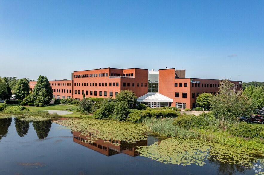 More Photos Of 475 Kilvert St, Warwick Office For Lease