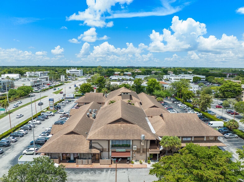 More Photos Of 10471 N Kendall Dr, Miami Storefront Retail Office For Lease