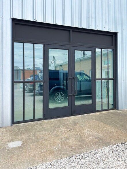 More Photos Of 1224 Houston Ave, Houston Loft Creative Space For Lease