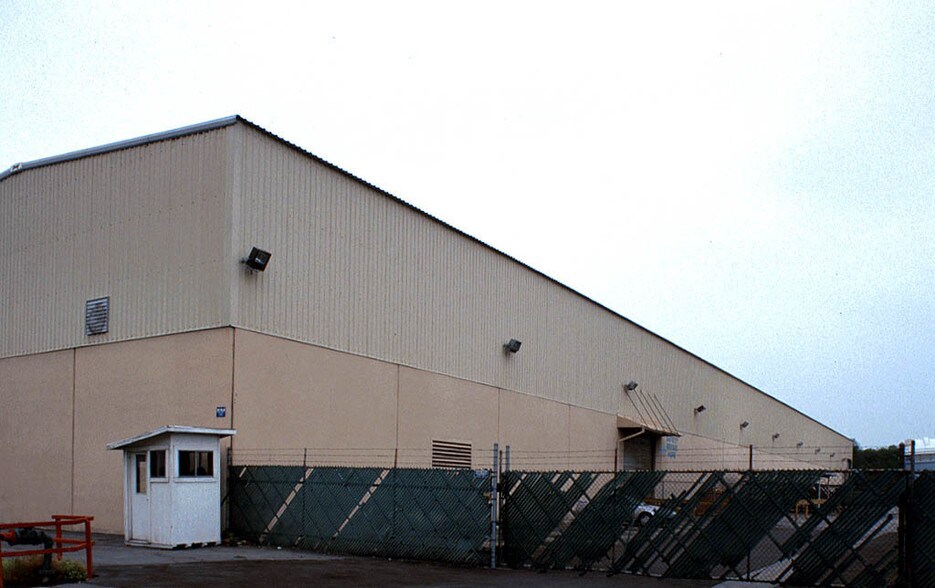 More Photos Of 16049 E Stephens St, City Of Industry Warehouse For Sale