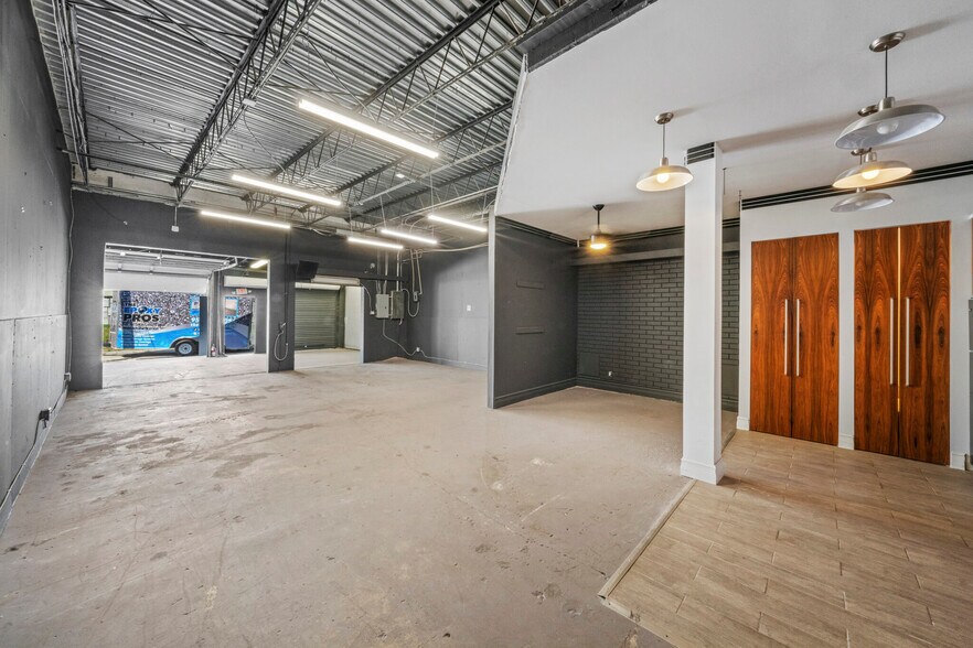 More Photos Of 3569 NW 10th Ave, Oakland Park Warehouse For Lease