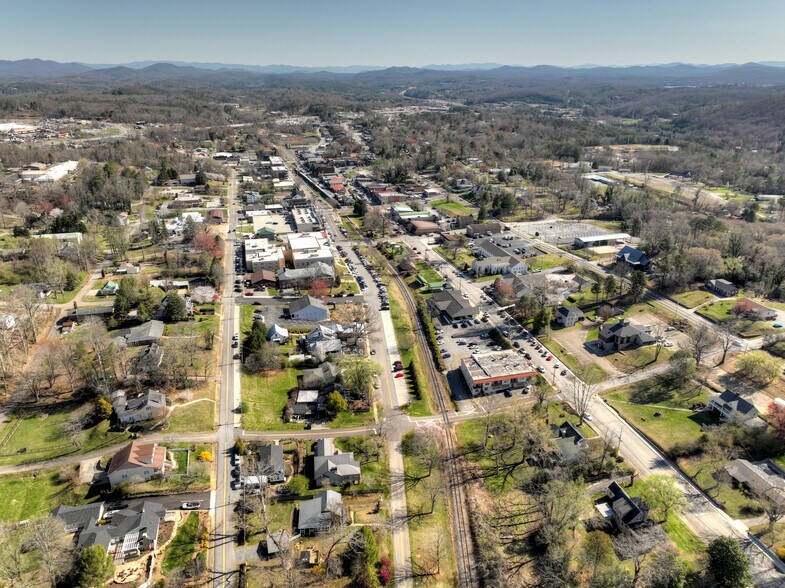 More Photos Of 990 E Main St, Blue Ridge Office For Sale
