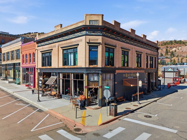 Primary Photo Of 301 Victor Ave, Victor Hotel For Sale