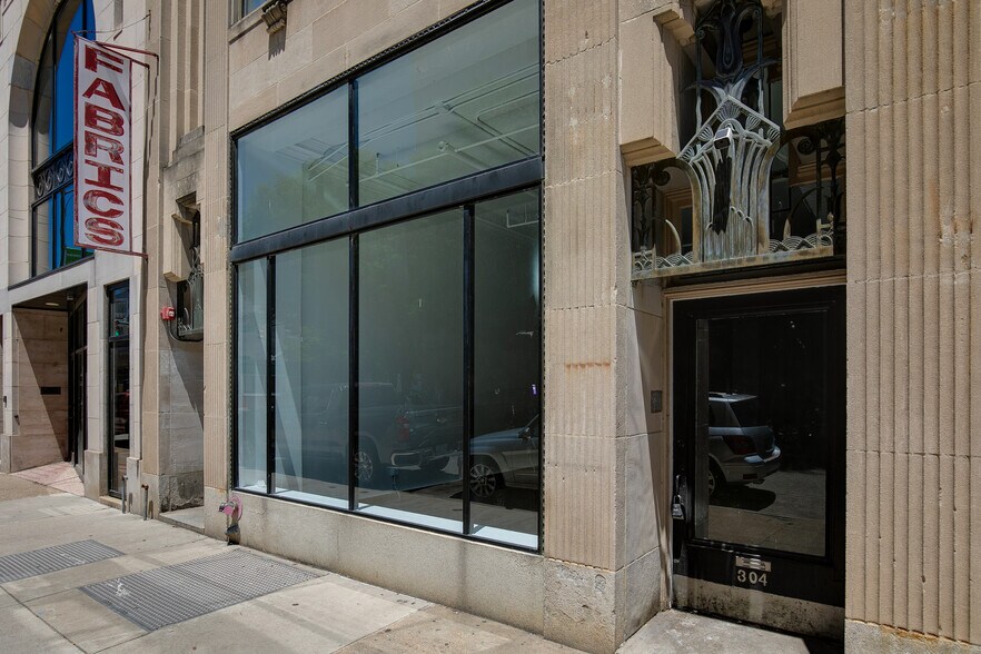 More Photos Of 304 E Grace St, Richmond Storefront Retail Office For Sale