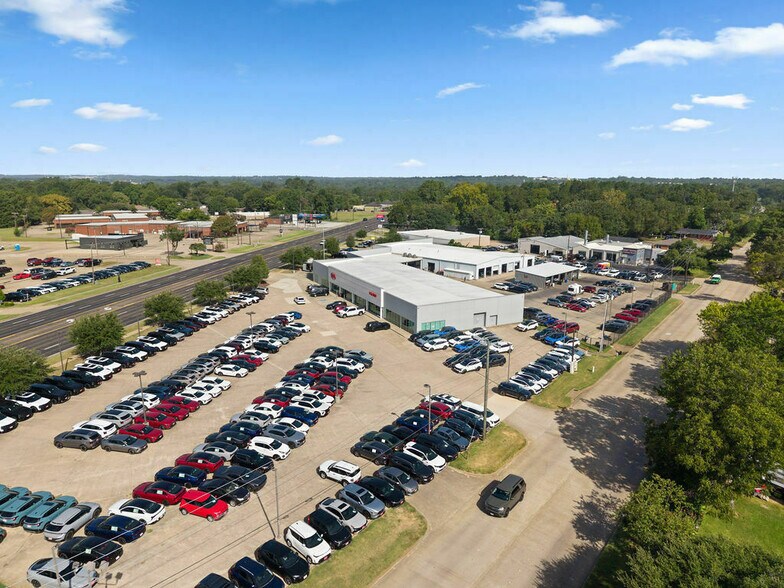 More Photos Of 4818 Troup Hwy, Tyler Auto Dealership For Sale