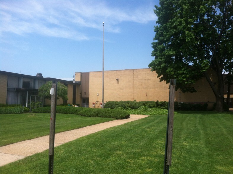 More Photos Of 1 Cape May St, Harrison Distribution For Lease
