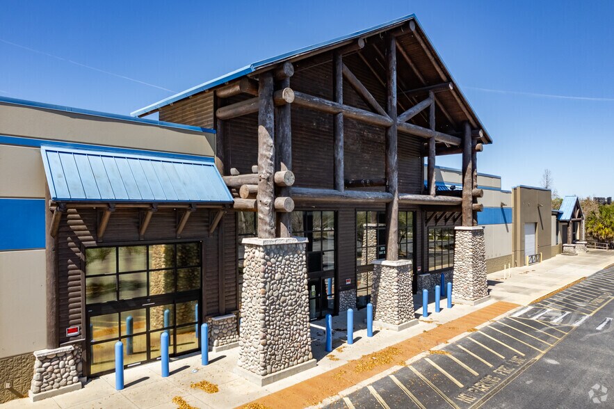 More Photos Of 3970 SW 3rd St, Ocala Freestanding For Sale