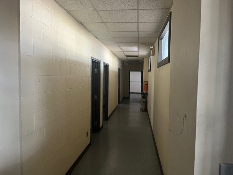 More Photos Of 715-719 SE 59th St, Oklahoma City Office For Lease