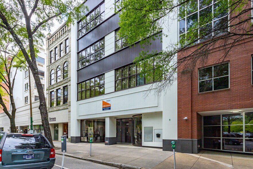 More Photos Of 817 Broad St, Chattanooga Loft Creative Space For Lease
