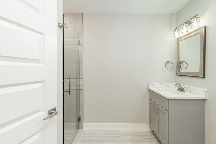 More Photos Of 1309 S 52nd St, Philadelphia Apartments For Sale