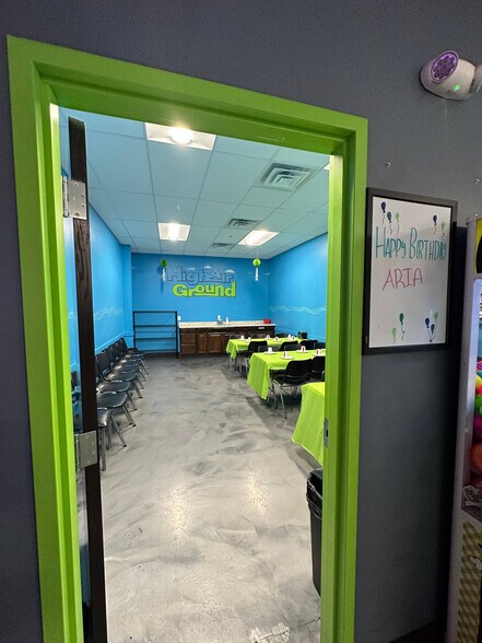 More Photos Of 1250 4th Ave NW, Minot Storefront For Lease