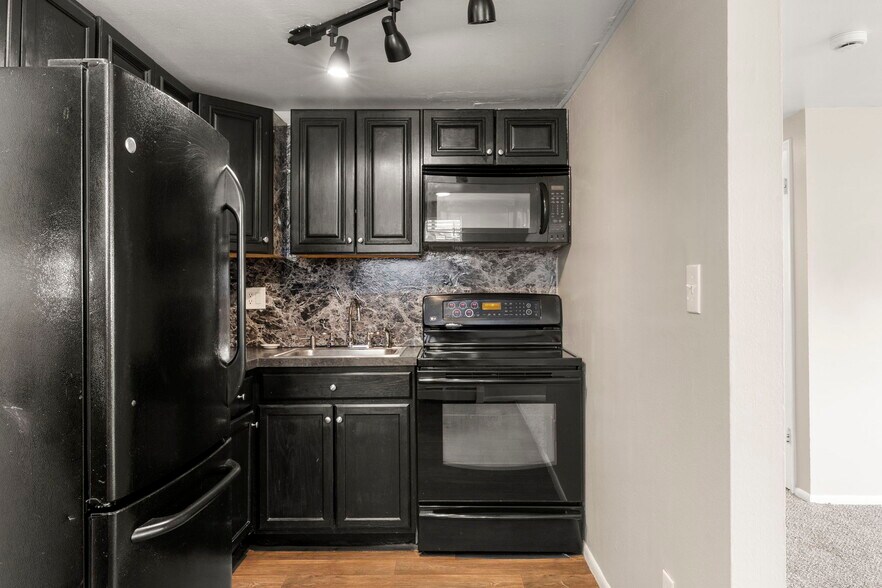 More Photos Of 2781-2831 Eliot Cir, Westminster Apartments For Sale
