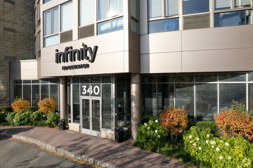 More Photos Of 340 Old River Rd, Edgewater Apartments For Lease