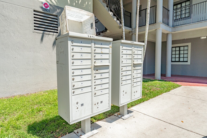 More Photos Of 2801-2851 Riverside Dr, Coral Springs Apartments For Sale