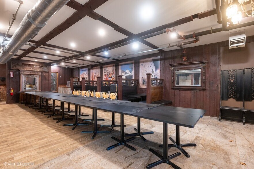 More Photos Of 2723-2727 W Howard St, Chicago Storefront For Sale