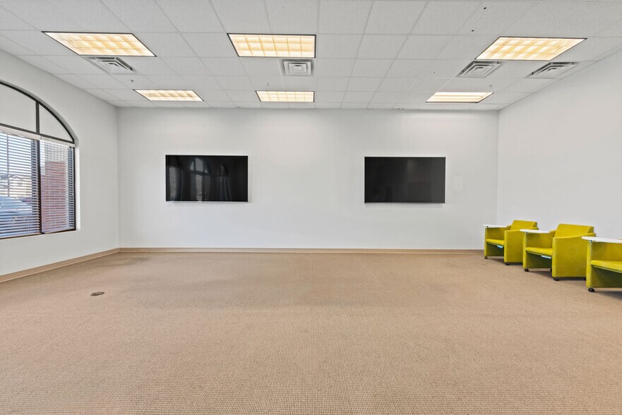 More Photos Of 276 E 12200 S, Draper Office For Sale