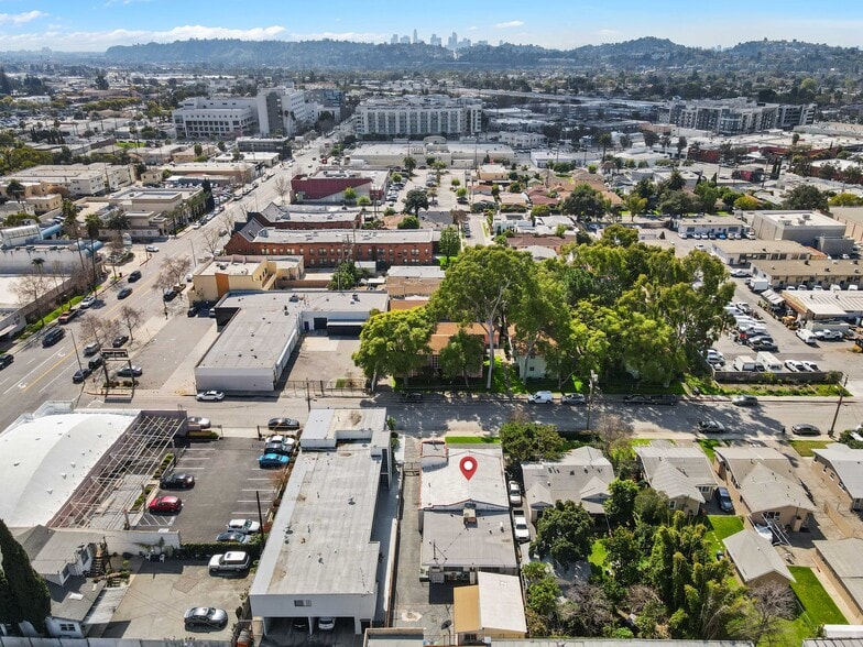 More Photos Of 317 W Palmer Ave, Glendale Religious Facility For Sale