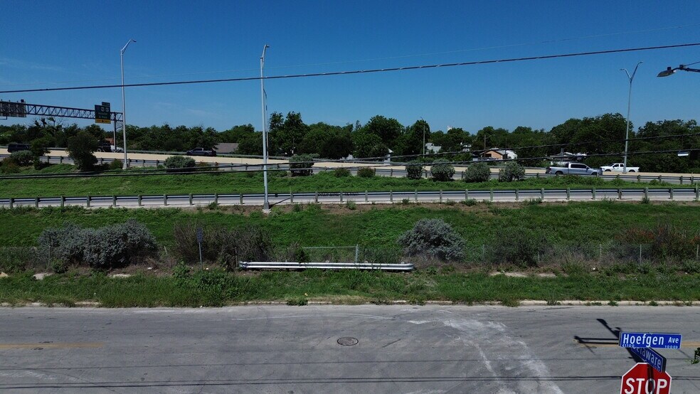More Photos Of 1010 Hoefgen Avenue, San Antonio Land For Sale
