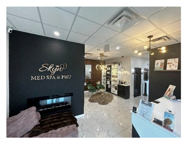 More Photos Of 10580 115th St NW, Edmonton Storefront For Sale