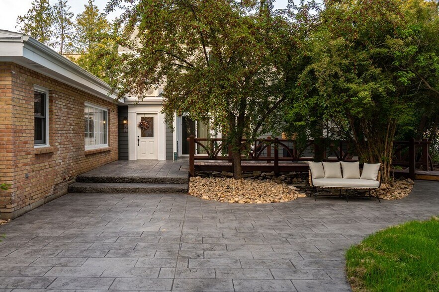 More Photos Of 219 Kentucky St, Sturgeon Bay Specialty For Sale