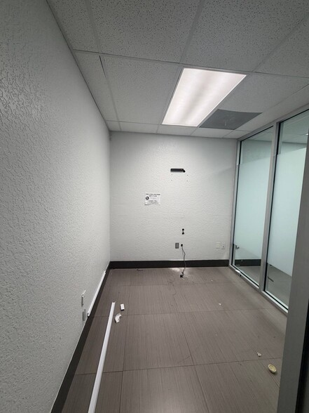 More Photos Of 10850 NW 27th St, Doral Warehouse For Sale
