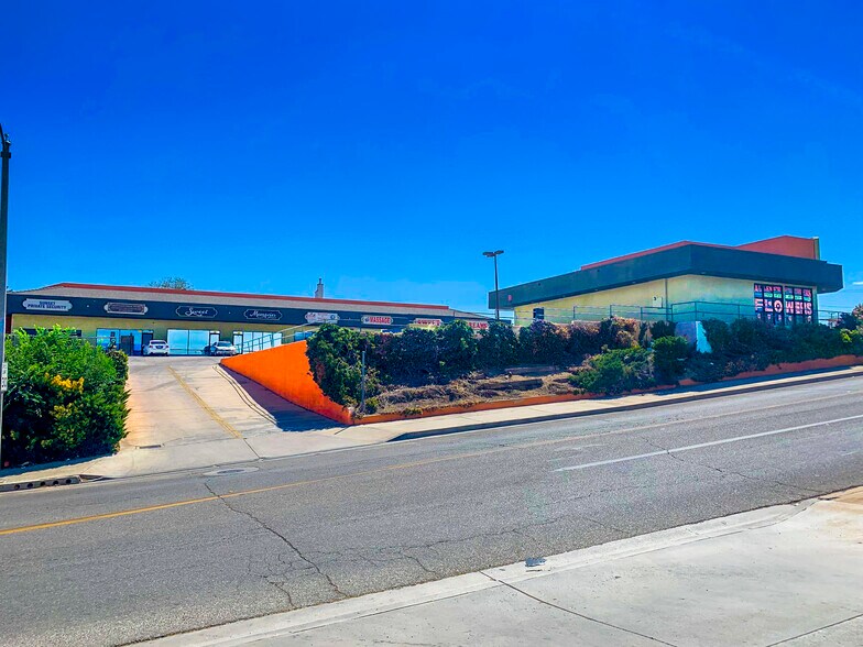 More Photos Of 15191 7th St, Victorville General Retail For Sale